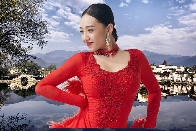 若依已经自动进入了明王身的状态，抵挡着这恐怖的威压