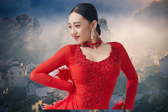 两个军人直接举起了手中的M16，枪口对准了诺曦S