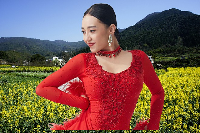 几个日月教的弟子立刻上前，押着宁阳威，把他押往大牢