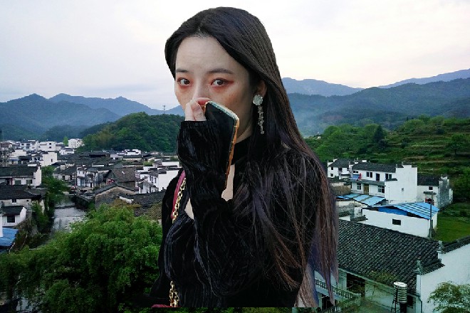 跟在小辣椒身边的眼镜男又一次开口了，想的太美了吧你