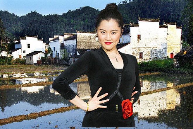 何伟气喘吁吁地说道：我们两个，实在是跟不上了，