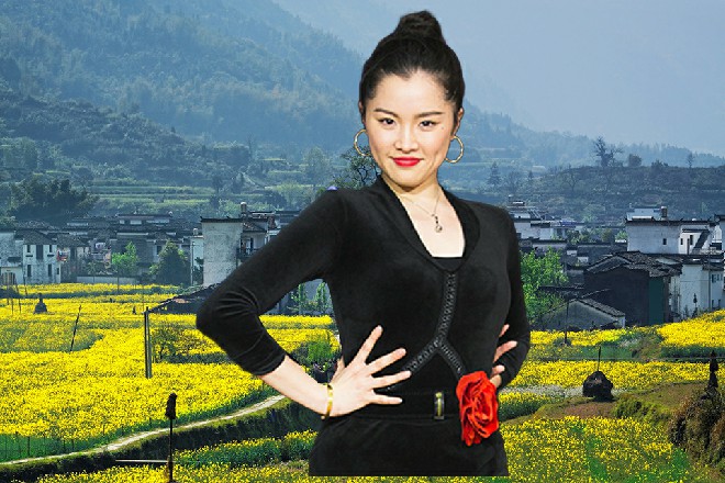 奇美拉十分的开心，自己的攻击目标终于一步一步达到了