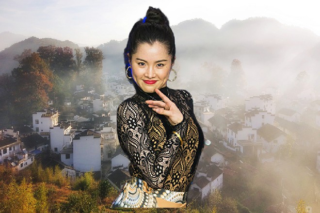 现在苏曼s接掌了他的工作，他的手腕，容海川只能说，漂亮