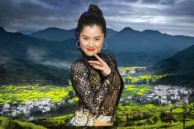 伊轩身上的肌肉开始转变，不一会变成了那大酱的模样