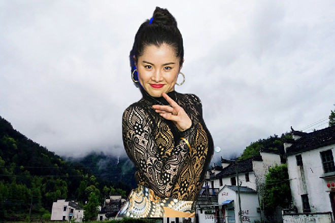 刘唐安排好一切，然后跟着上了餐厅所在的湖中小岛上