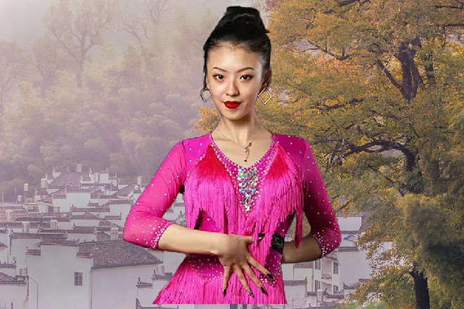 伊轩忍不住惊讶地问道：不是说，峨眉山上只有素菜么