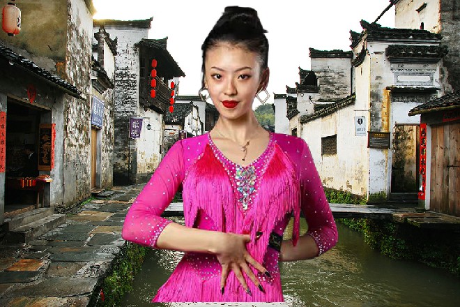 许磊笑了，小韦啊，这事不适合你听，去旁边屋里呆着去