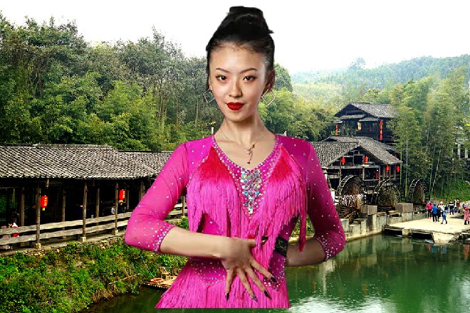 就在王庄的谋士替他想着其他办法的时候，红色妖姬还在奋战