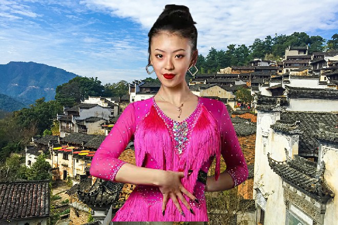 直升机在空中转了个方向，另一边的枪口在你对准了若依