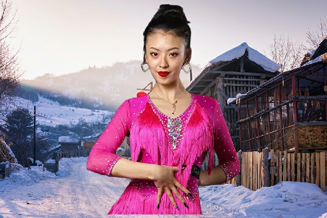 若依点点头，我已经击败了你三个兄弟，现在轮到你了