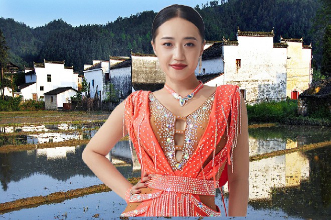 刚才嚷着给诺曦S串肉串的家伙，现在自己却被穿刺了