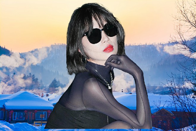 和一个女王谈恋爱，已经泪流满面了现在，是和两个