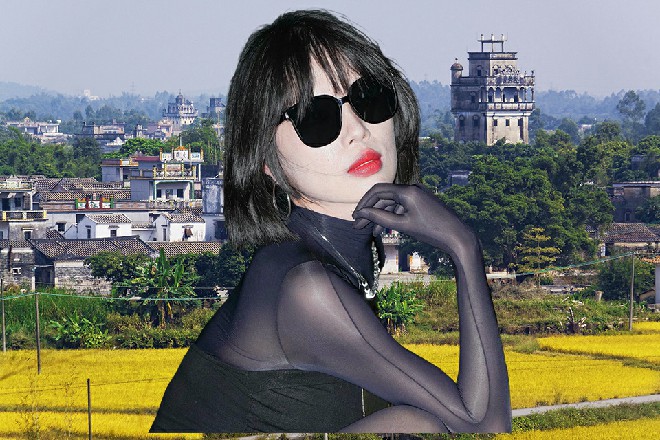 诺曦S一声不吭，他直接抽出了黑剑，然后丢到了空中