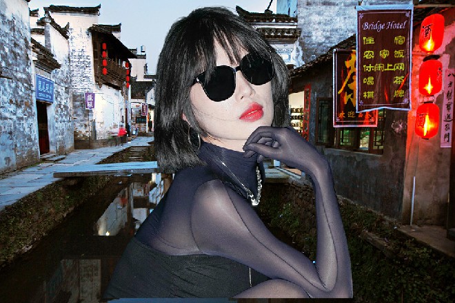 高级督察很直接地说道，说实话，他心里也有些压着火气了