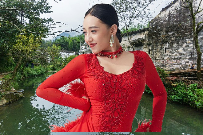 这时候，罗芙忽然送来了千里传音，传入到了若依的耳中