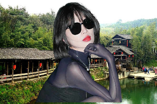 伊轩对着贞德笑笑，跟着你们神混的，都是这样的混蛋