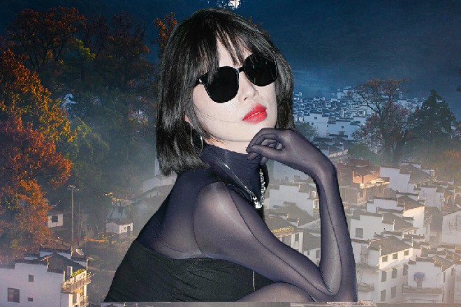 除了身上多了些黑色的灰尘，他好像安然无恙的样子