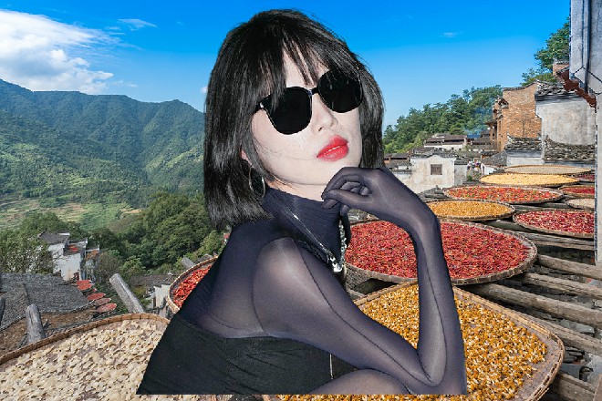 伊轩咆哮一声，对面那模糊的人影连忙发出微弱的声音