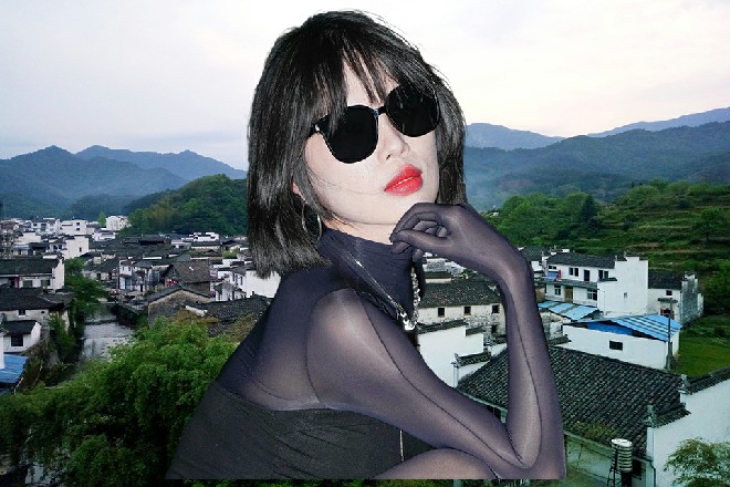 大雨开始降下来，所有的海拉尔人都傻了，这要逃到哪里