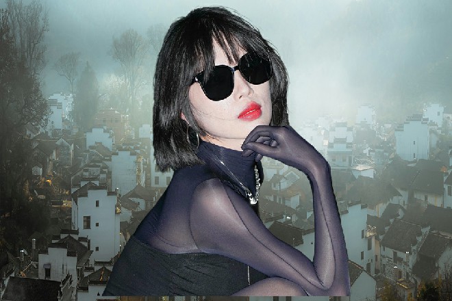 若依突然往前一步，井然感受到了威胁，下意识地想退后