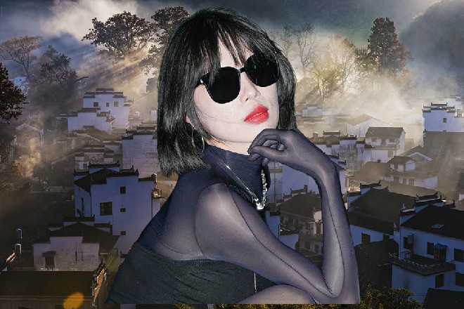 雷威也顺驴下坡，慢慢坐在旁边的椅子上，然后说道