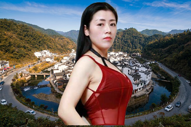 说着，这些特高警的人就准备动手了，而苏曼s脑子转的飞快