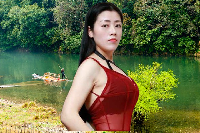 苏曼s他们落到了湖底，而1000目光也落到了他们的身上