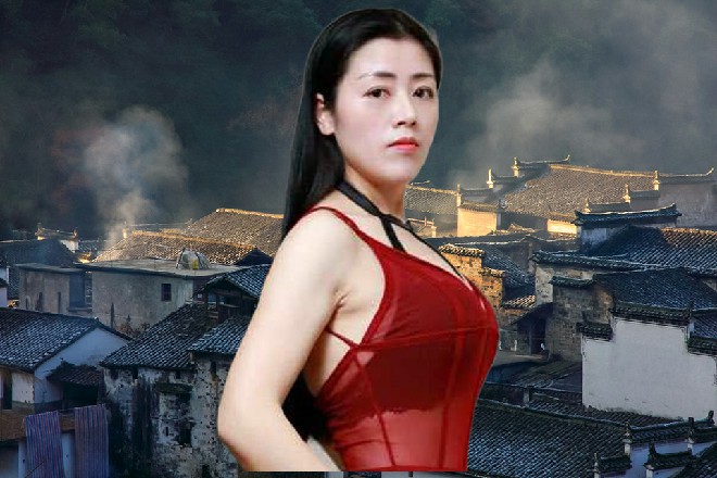 就在何素打算再嘲讽若依几句的时候，他的手机忽然响了