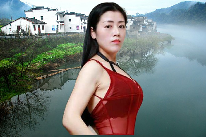 伊轩学着之前那个光头大汉的话，惹来女中间人的笑声