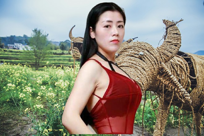 他的身影十分的伟岸，一时间让大源惠子看得有些呆了