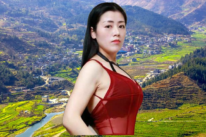 陈佳音咄咄逼人，红色妖姬眼睛一瞪，那你说，你要我怎么赔偿