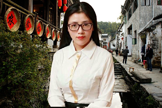 红色妖姬笑了，如果想让你们千虫谷继续完好的话，就别来惹我