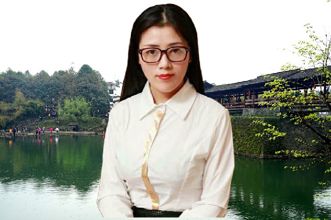 龙老爷子坐在那里，淡淡地说道：我老了，也该让位了