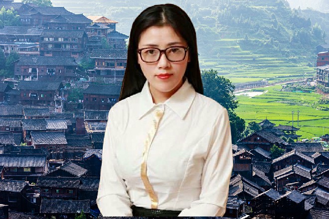 真气在他周身游走，带动着水流，顿时形成了一个小小的漩涡