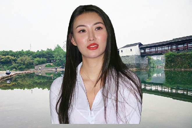 说不感动，是不可能的，若依下意识地握紧了龙娇娇的手