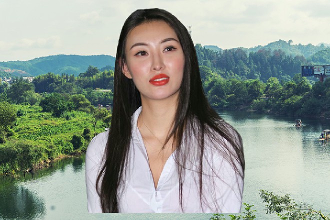 是的，她在跟我炫耀你们两个人的关系，这就是女人