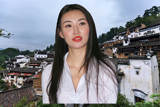 巴布拉说着，猛跳过来，对着若依就是劈头盖脸一阵进攻