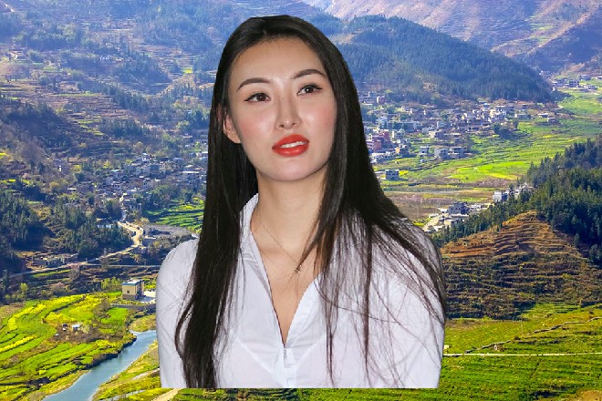 他的身体顿时就飞了出去，直接撞翻了后面一个上下铺