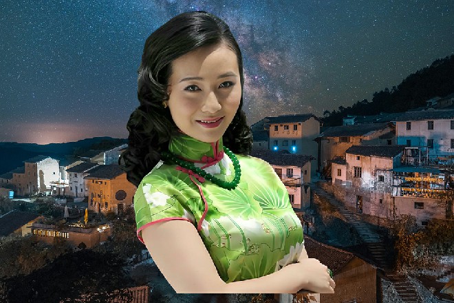 这岩龙的石铠无比坚硬，红色妖姬的黑剑也无法攻破他的铠甲