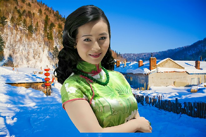 枪声跟爆竹一样刺耳，苏曼s靠在车后，默默竖着子弹的数量