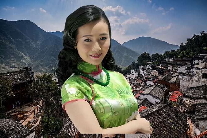 车身轻轻颤抖，随着马达的轰鸣，让他有一种热血沸腾的感觉