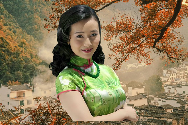 伊轩说着，直接压着罗芙，把她压到在后面柔软的床上