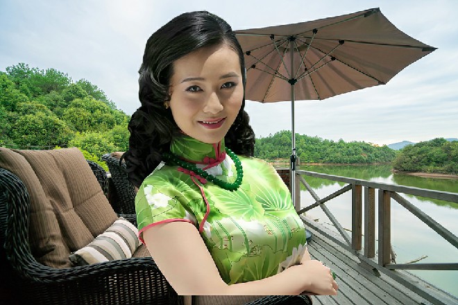 宋妮抹了抹眼泪，诺曦S有些奇怪，问道：雷丁他们呢