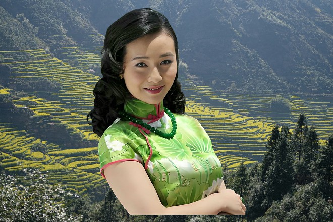 诺曦S立刻感觉到右臂一阵酸麻，似乎有点不受控制了