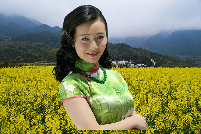 韩标拿出一小瓶药剂，滴出一滴在自己的花纹蜘蛛上面