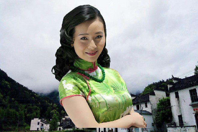 诺曦S对着韦杰挤挤眼睛，不如你喂你炮哥喝了这杯酒吧