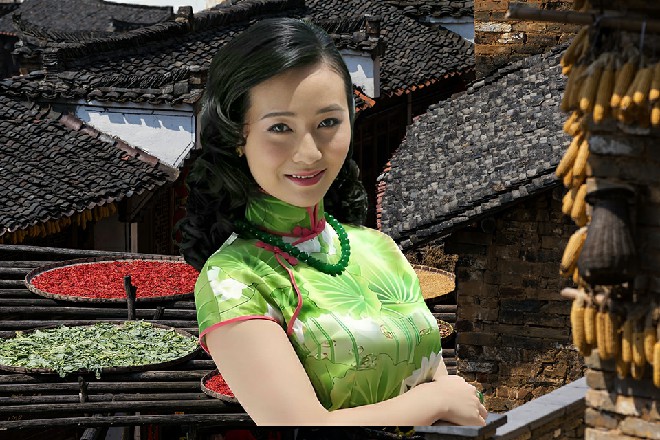 刘书成带着剩下的猛男往外走去，临走前不忘记嘱咐若依