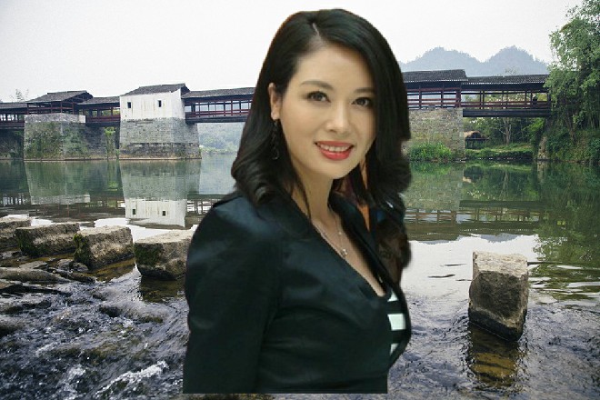 众人的脑海中一片白茫茫的，耳朵里回荡着嗡鸣的声音