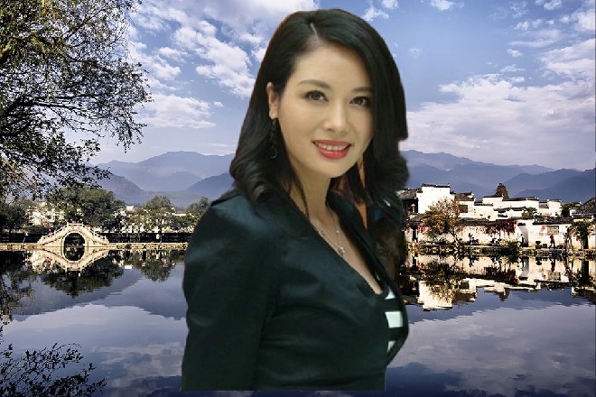 这岩龙的石铠无比坚硬，红色妖姬的黑剑也无法攻破他的铠甲