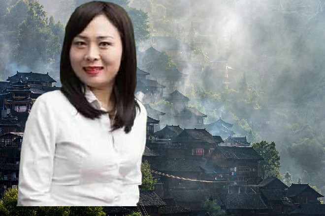 班长呵呵一笑，你可是我的兵，你可以一个人打他们两个人